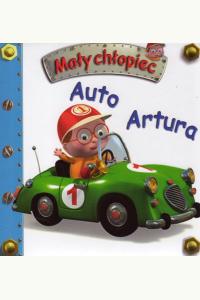 Mały chłopiec. Auto Artura